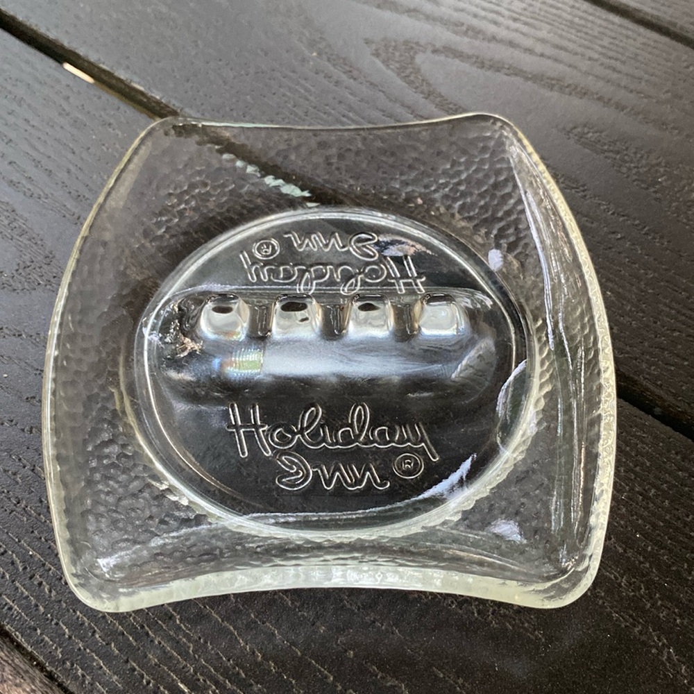 ✨ Vintage Holiday Inn - Glass Ashtray ✨